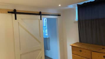 Căn hộ, 2 phòng ngủ, ban công | Nội thất