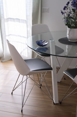 Dining - Luxury meets relaxation. An exclusive Studio Apartment on the Salerno seafront. (Salerno)