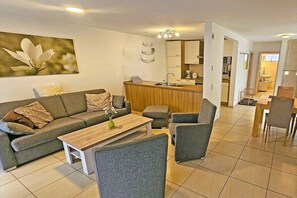 Smart TV, fireplace, DVD player, books - Baltic Sea Park No. 22 (Glowe)