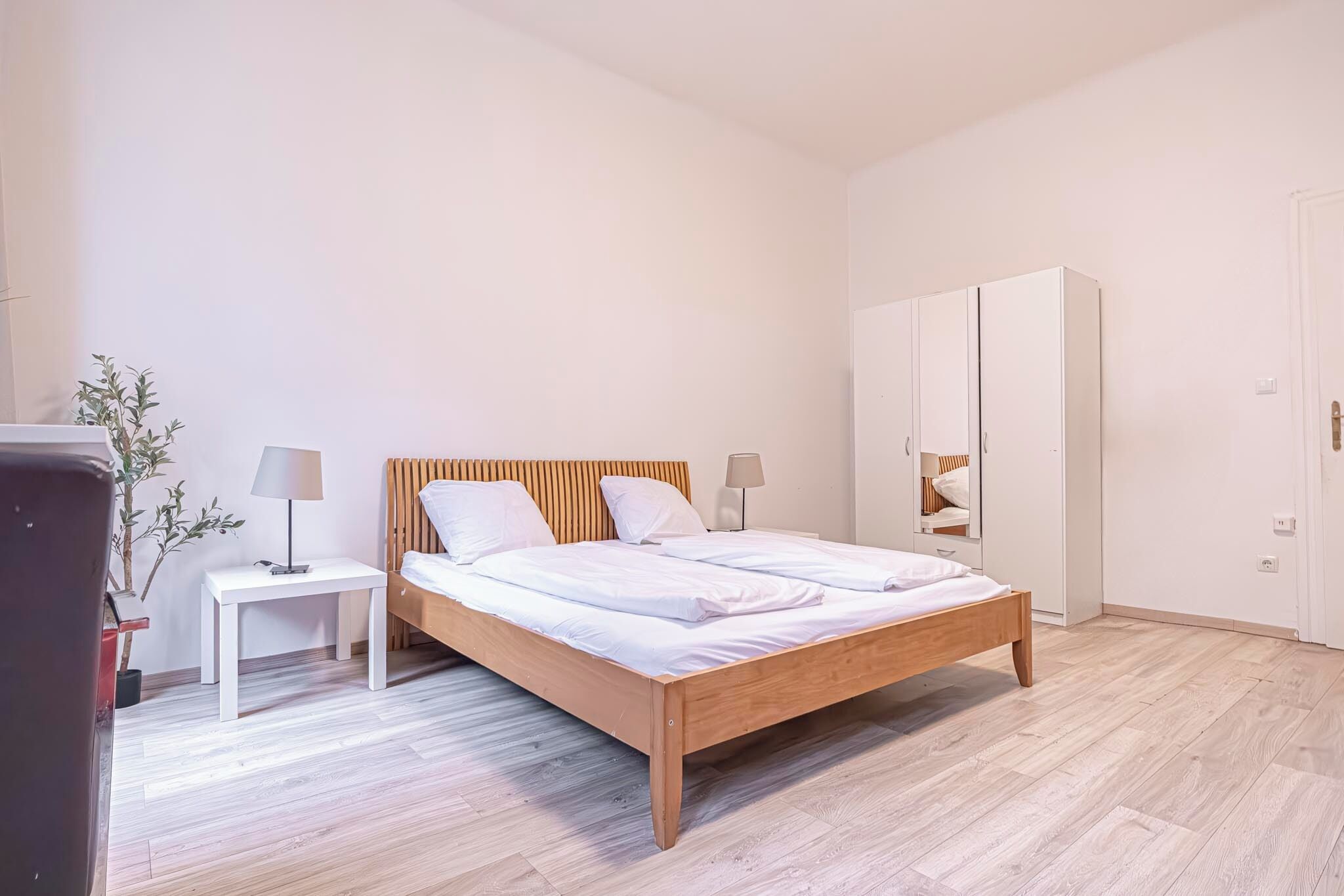 Basic apartman | Vasaló/vasalódeszka és ingyenes wifi