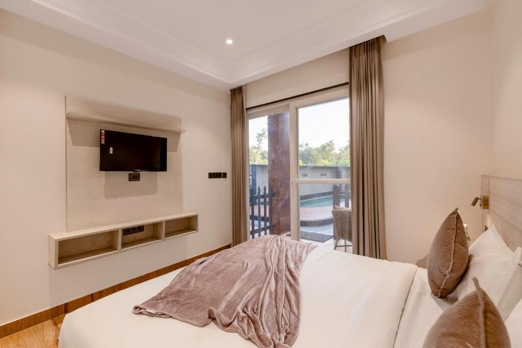 Bàn ủi/dụng cụ ủi quần áo, truy cập Internet không dây miễn phí 