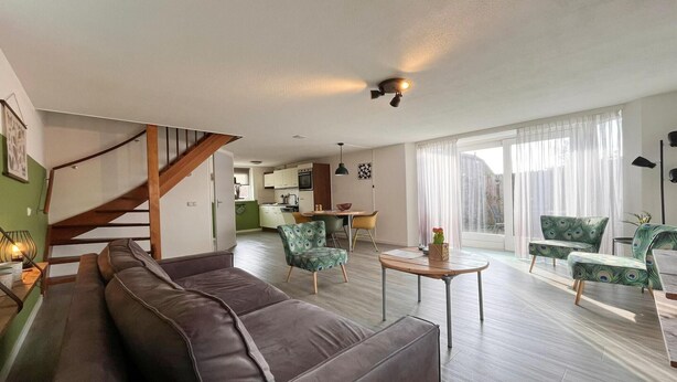 Smart TV - Charming Beachside Base in Noordwijk (Noordwijk)