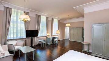 Schreibtisch, kostenloses WLAN