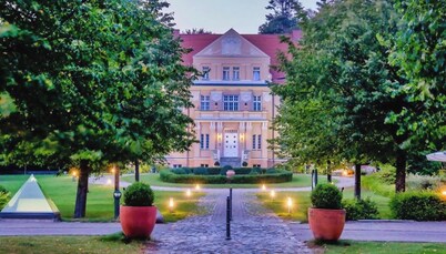 Sunday Resort Rugen Standard Double Room