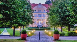 Exterior - Sunday Rugen Double Room Disability Access (Sagard)