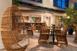 Outdoor dining - Sunday Resort Marina 2-Bedroom (Rheinsberg)