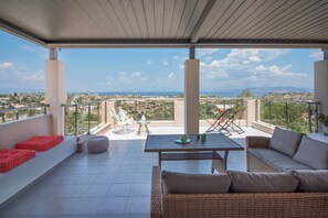 Outdoor dining - Aegina Divine View, Cottage (Aegina)