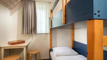 Reisekinderbett, kostenloses WLAN, Bettwäsche