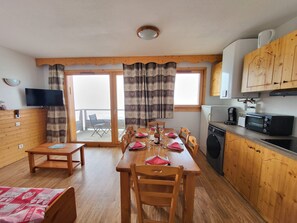 Apartment | Living room - Apartment in Chamrousse Near Cable Car (Chamrousse)