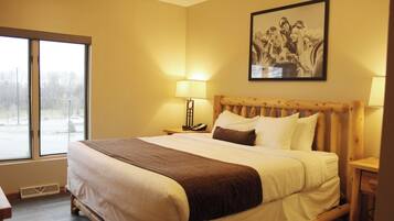 Tabla de planchar con plancha, wifi gratis y ropa de cama