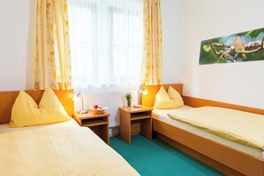 Chambre Double, vue montagne | Wi-Fi gratuit, draps fournis
