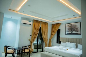 Family Apartment, Balcony, City View - Whitefield Luxury Apartment  (Lekki)
