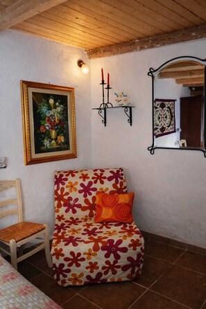 Interior - Laura's Little Houses: Mondello (Palermo)