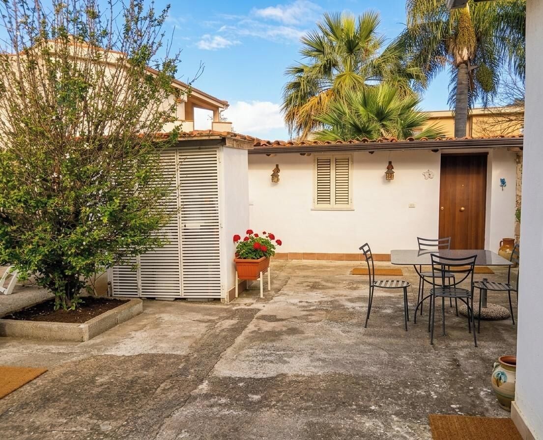 屋外ダイニングエリア