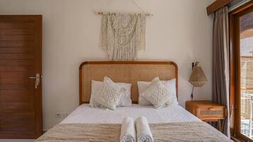 Deluxe Double Room, Balcony, Garden View | Soundproofing, free WiFi