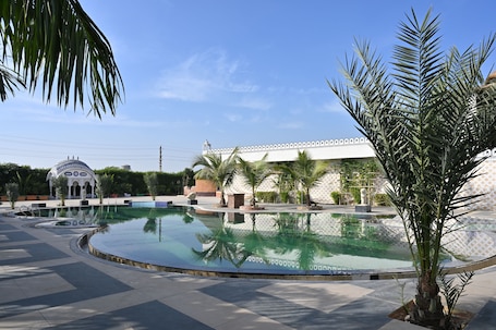 Outdoor pool. Mukundra Sarovar Premiere Kota
