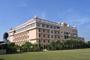 Exterior - Mukundra Sarovar Premiere Kota (Kota)