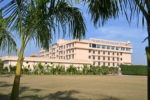 Exterior - Mukundra Sarovar Premiere Kota (Kota)