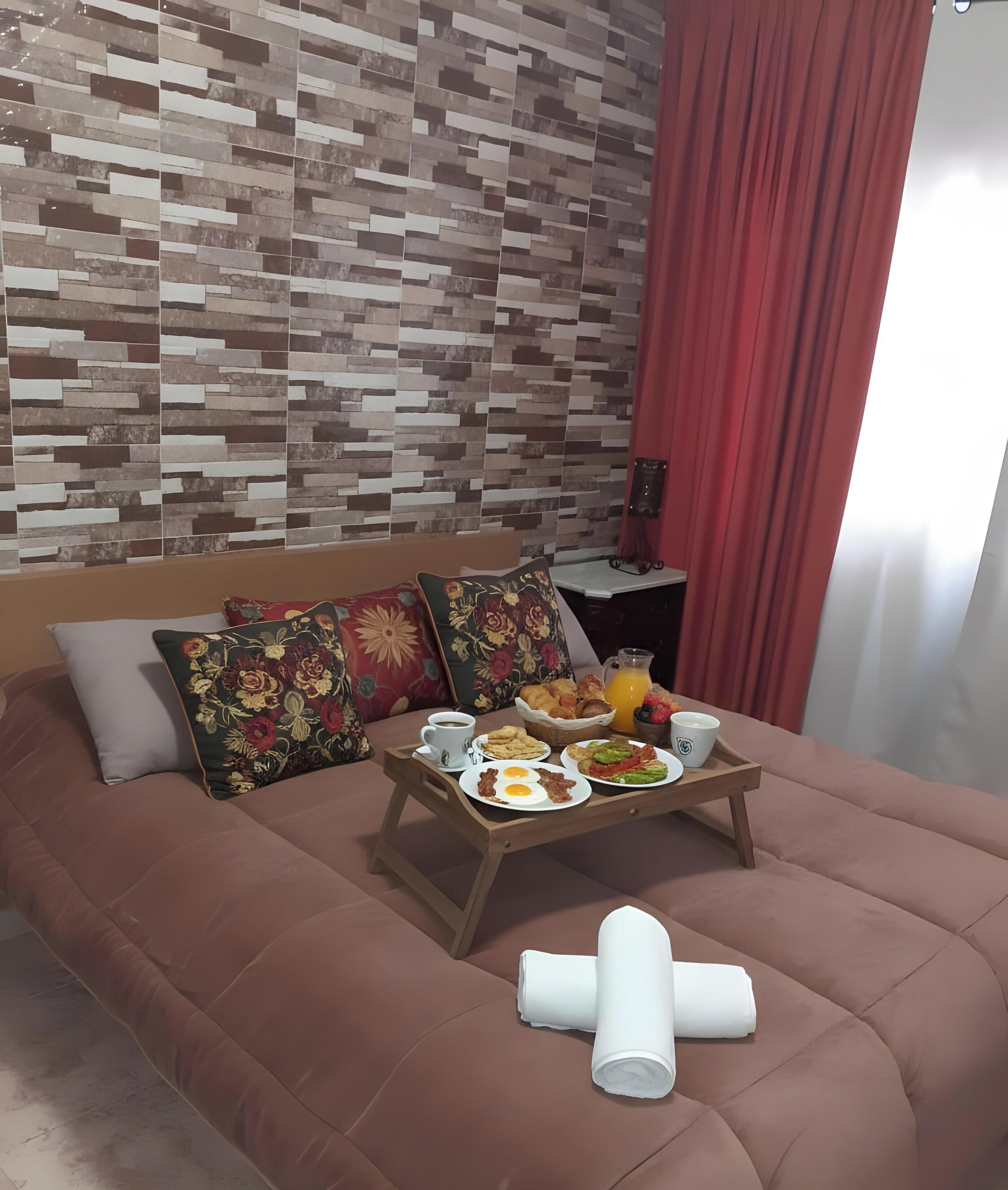 Bügeleisen/Bügelbrett, WLAN, Bettwäsche