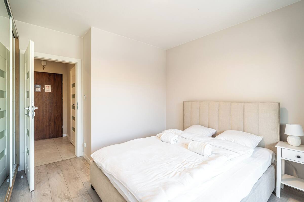 Tabla de planchar con plancha y wifi gratis