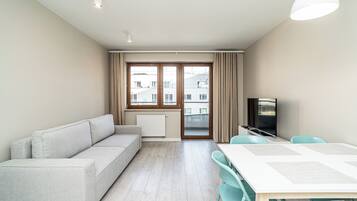 Apartment, Balcony | Living room