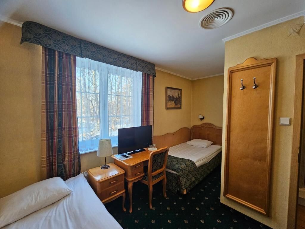 Classic-Doppelzimmer, Gartenblick | Bügeleisen/Bügelbrett, kostenloses WLAN