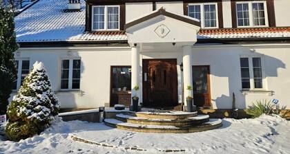 Folwark Historic Hotel