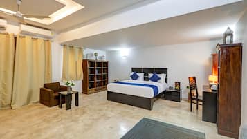 Superior Suite, City View | View from room