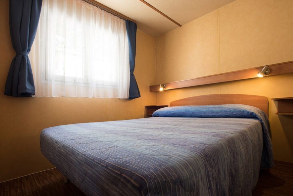 Mobile Unterkunft, 2 Schlafzimmer, Nichtraucher, Terrasse | Laptopgeeigneter Arbeitsplatz, kostenloses WLAN