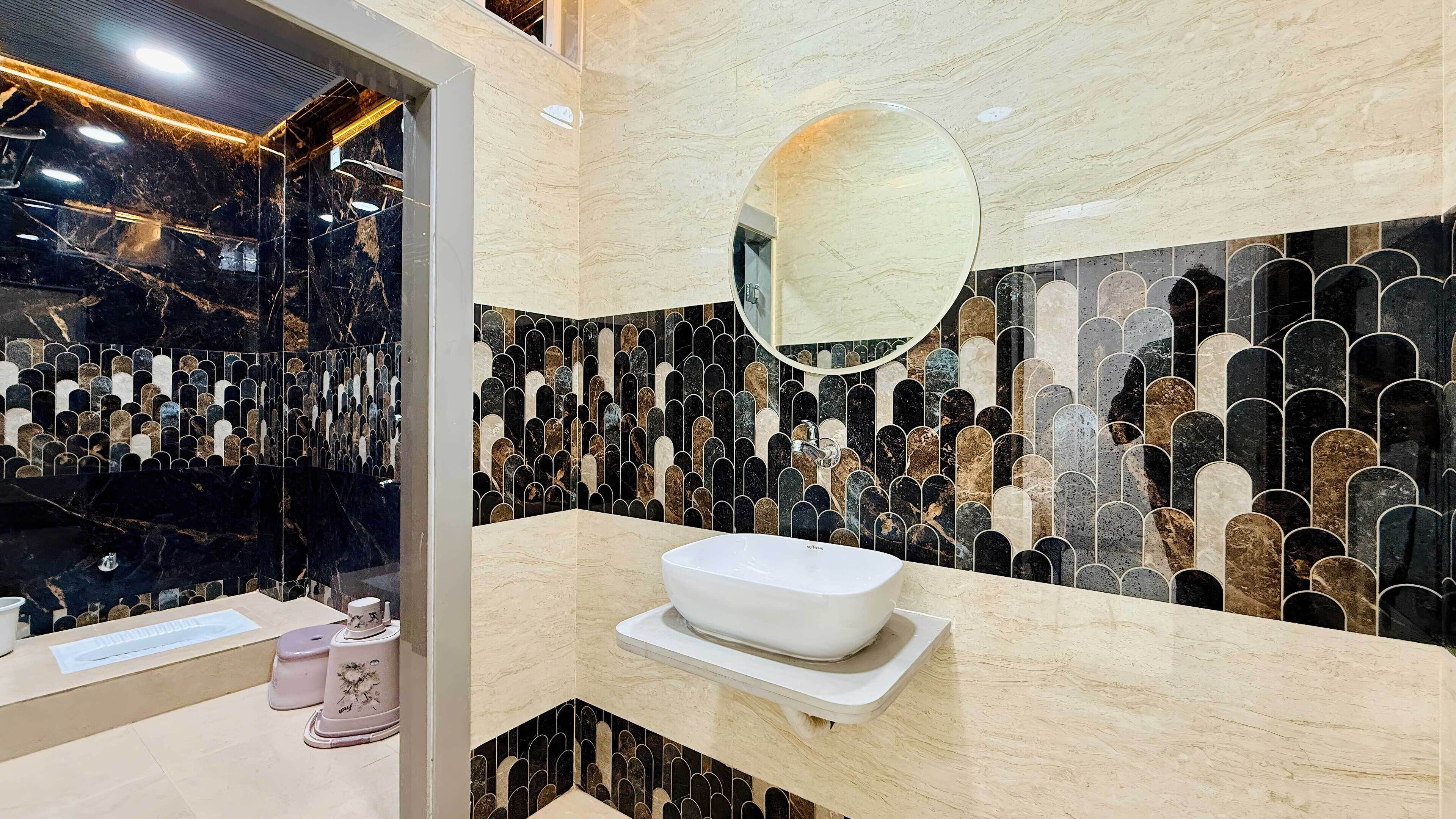 Toallas, jabón, shampoo, papel higiénico