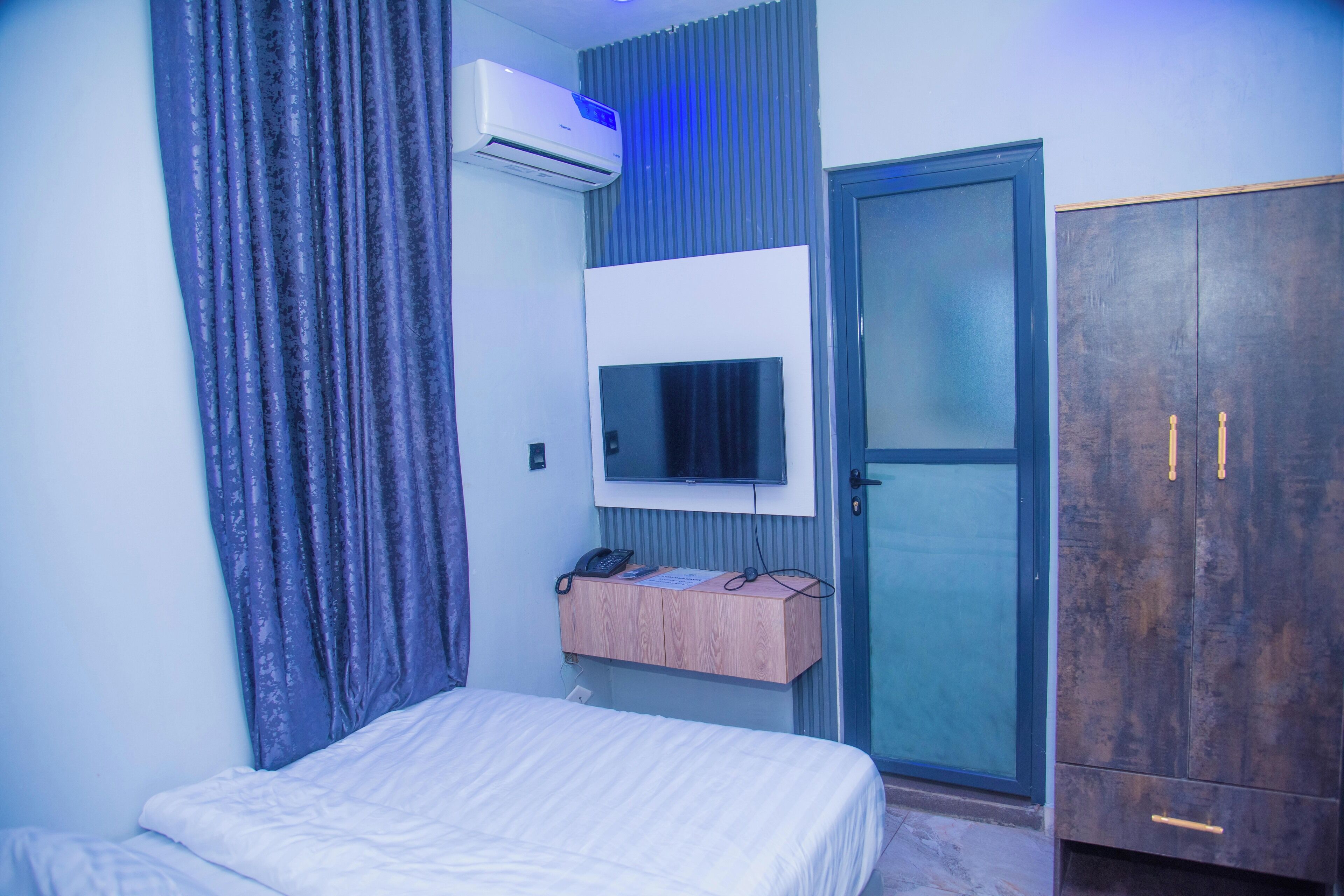 Habitación individual estándar, vista a la ciudad | Wifi gratis 