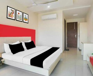 Deluxe Double Room, Air conditioning, City View | Free WiFi - SSR STAY (Amritsar)