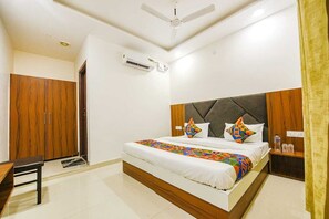 Deluxe Double Room, Air conditioning, City View | Free WiFi - SSR STAY (Amritsar)