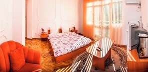 1 Schlafzimmer, Schreibtisch, Bügeleisen/Bügelbrett, kostenloses WLAN