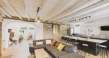 Superbe maison avec piscine et jardin pour 8