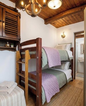 Bed sheets - Laura's Little Houses: Mondello 2 (Palermo)