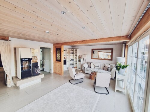 Maison Wolfsgrund et Apt Wolfshöhle avec vue sur le lac, Wi-Fi et climatisation