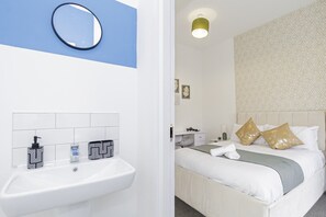 Maison, 3 chambres, accessible aux personnes à mobilité réduite, patio | 4 chambres