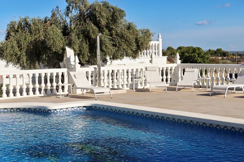 Exceptional extended stays in luxurious rooms.