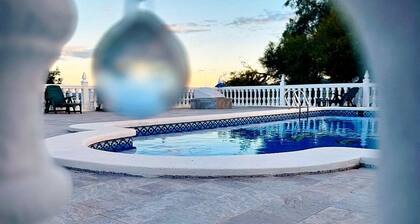 Exceptional extended stays in luxurious rooms.