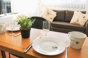 TV, ping pong - Apartment Nathalie – Wellness with Pool and Sauna (Schluchsee)