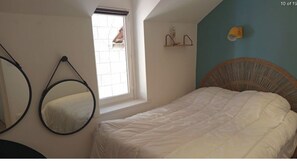 Internet, bed sheets