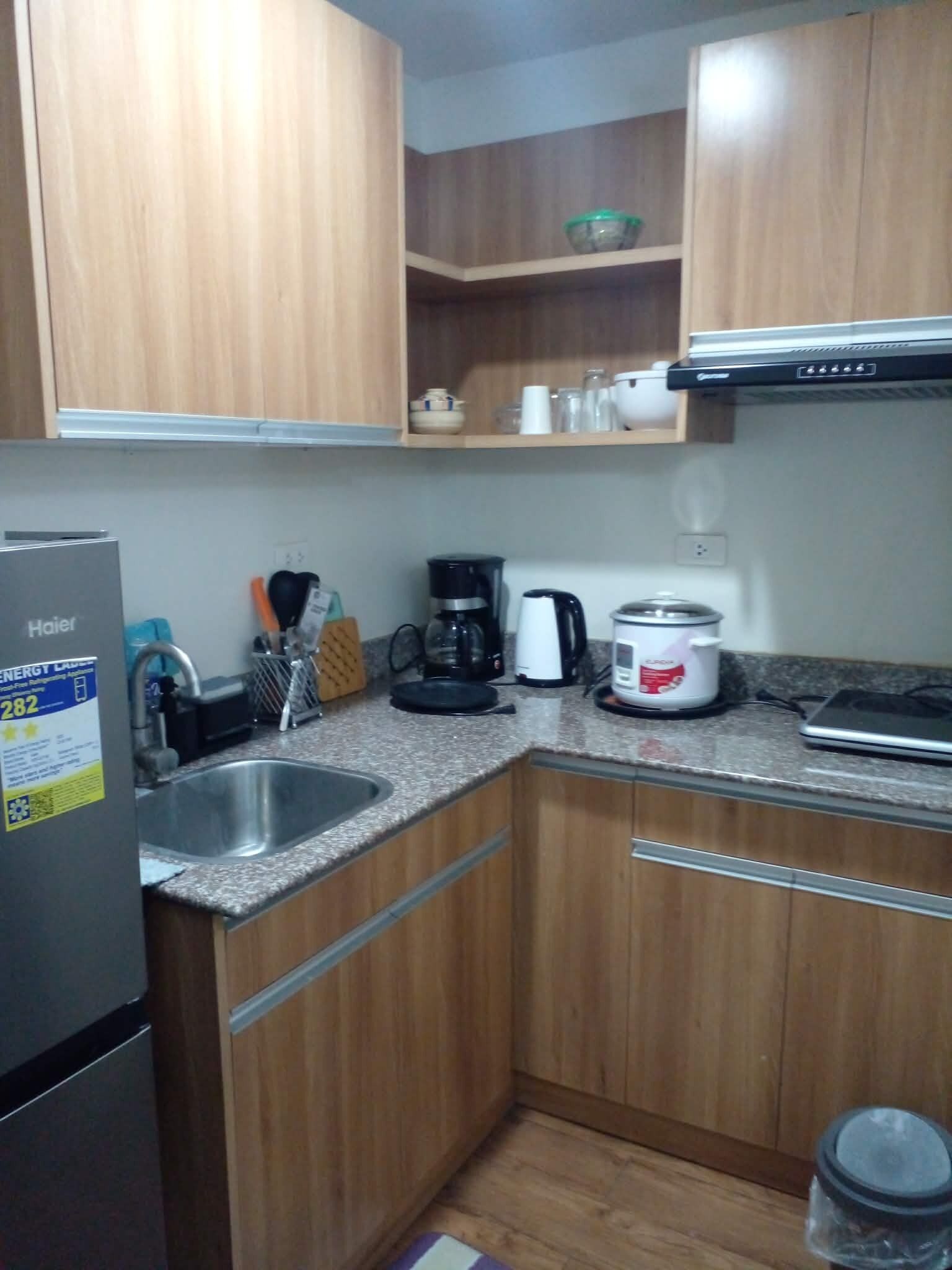 冰箱、炉灶、茶具/咖啡用具、电热水壶