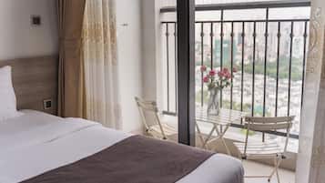 In-room safe, desk, iron/ironing board, free WiFi