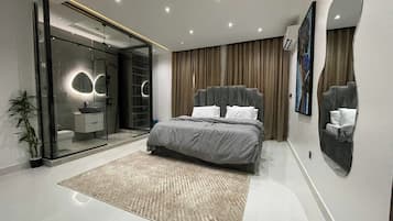 Economy Room, Balcony, City View | Desk, laptop workspace, blackout drapes, soundproofing