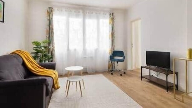 TV - To complete (Aulnay-sous-Bois)