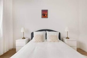 2 chambres, fer et planche à repasser, Wi-Fi, draps fournis