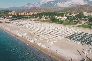 Private beach nearby, sun-loungers, beach umbrellas, beach bar - Elit Life Hotel - All Inclusive (Kemer)