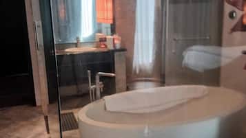Apartment, 1 Bedroom | Bathroom