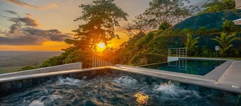 Private luxury villa with infinity pool and panoramic views near Ojochal